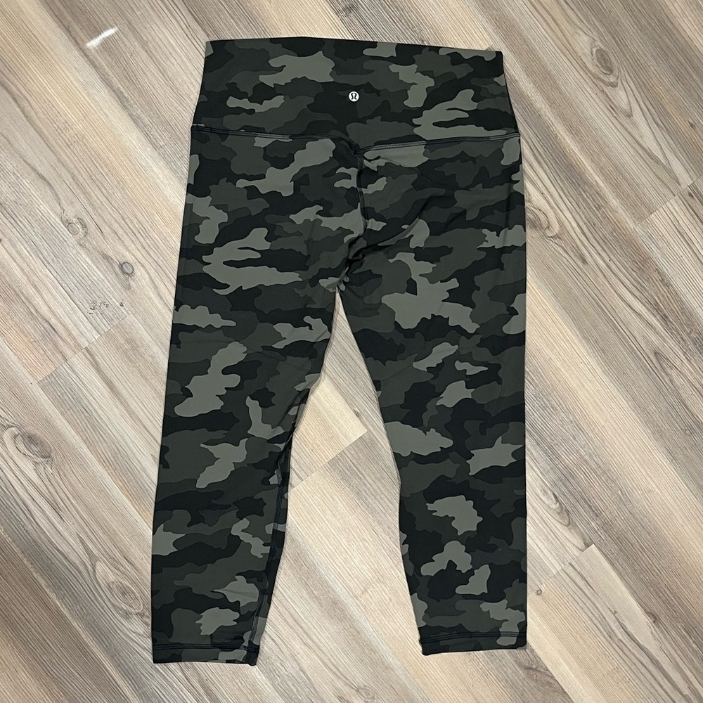 Lululemon align crop leggings